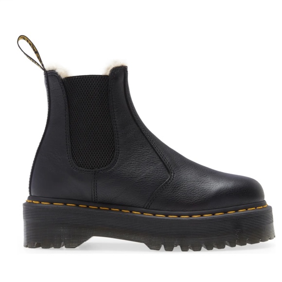 NEW $210 DR. MARTENS 2976 Quad Faux Fur Chelsea Boot in size 9 UK / 11 US! - Picture 3 of 6